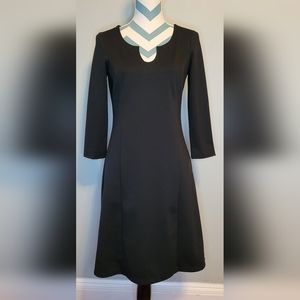Ann Taylor LOFT Long Sleeve Keyhole Dress Size 4